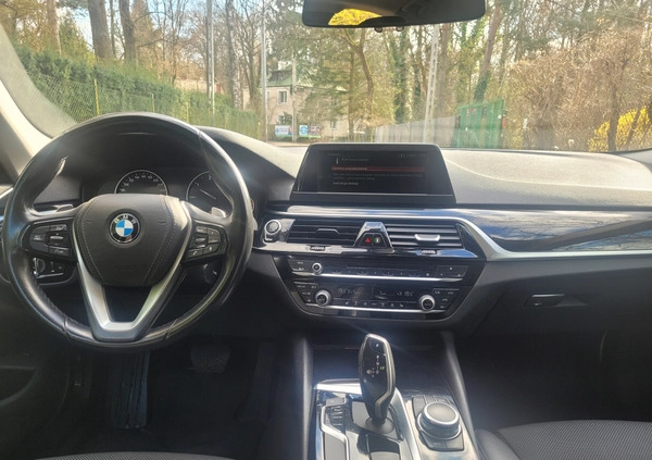 BMW Seria 5 cena 99000 przebieg: 94000, rok produkcji 2018 z Leśna małe 67